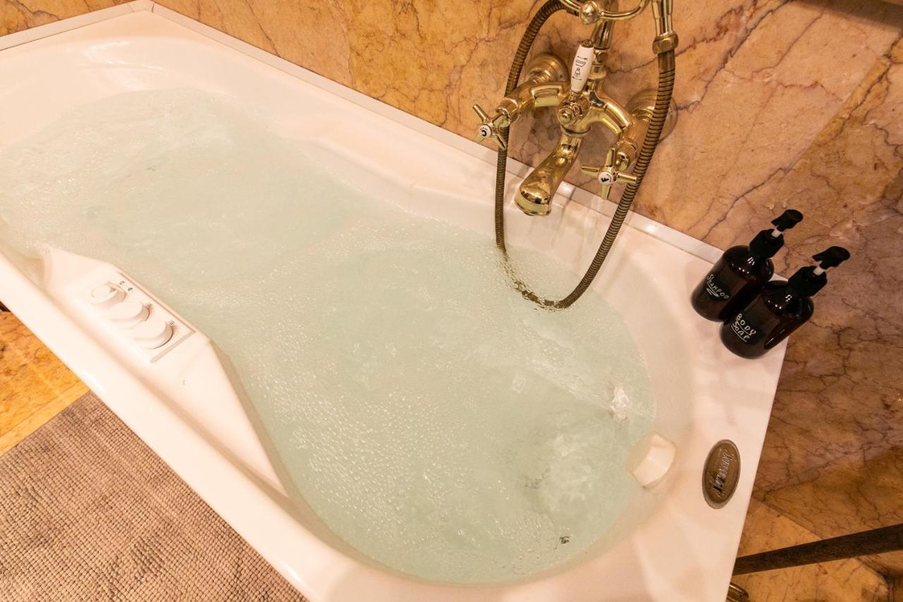 Klimt - Jacuzzi 5 Star - Luxury Design Apartment 米兰 外观 照片