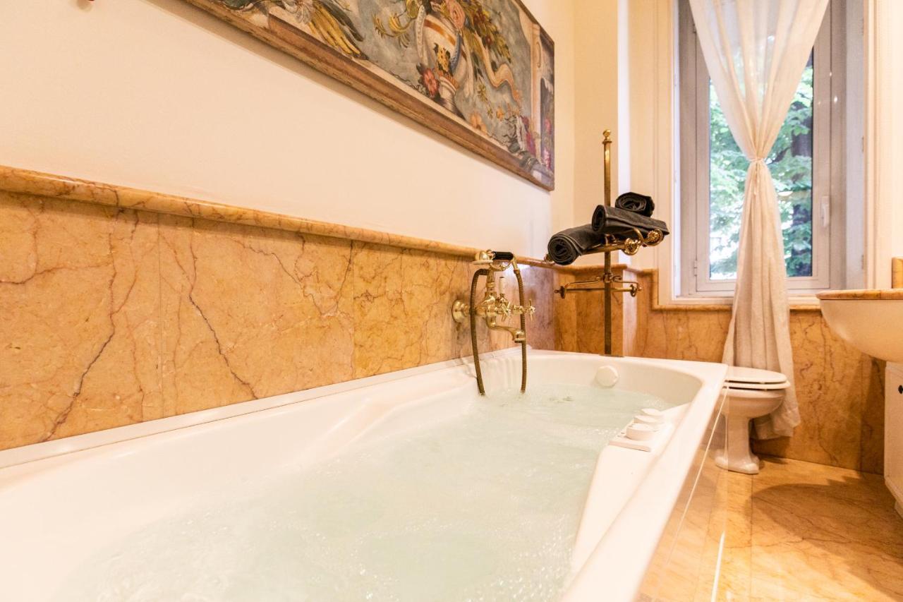 Klimt - Jacuzzi 5 Star - Luxury Design Apartment 米兰 外观 照片