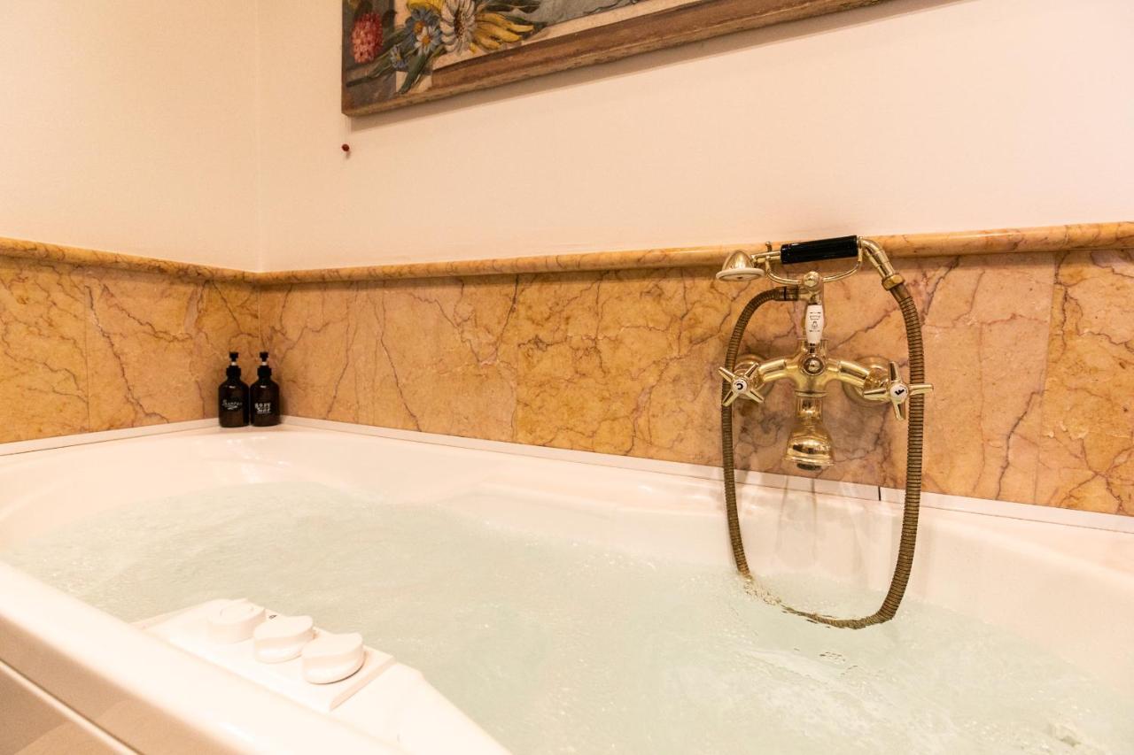 Klimt - Jacuzzi 5 Star - Luxury Design Apartment 米兰 外观 照片